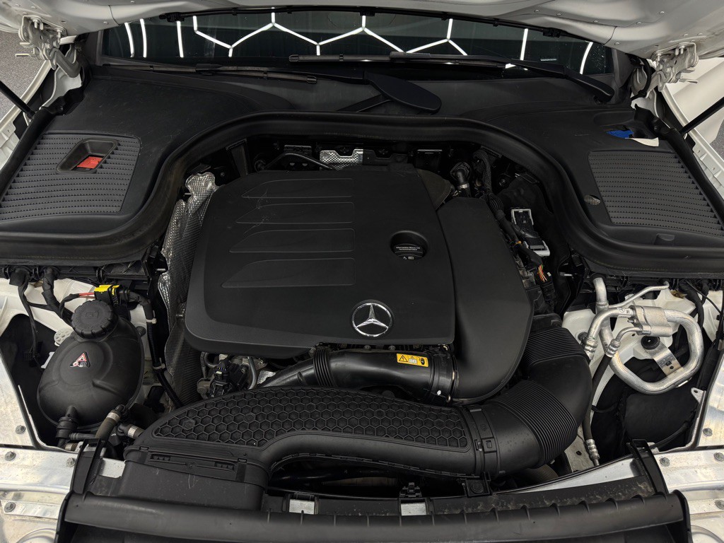 2020 Mercedes-Benz GLC-Class Image 44