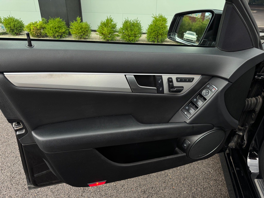 2014 Mercedes-Benz C-Class Image 12