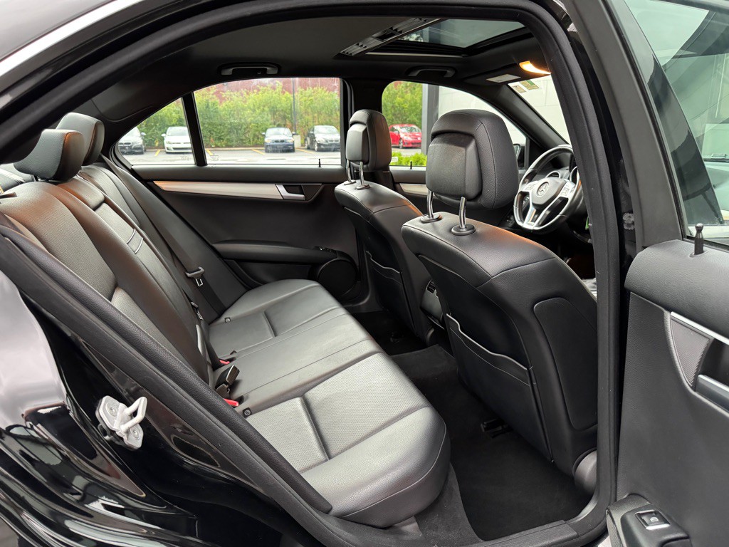 2014 Mercedes-Benz C-Class Image 18