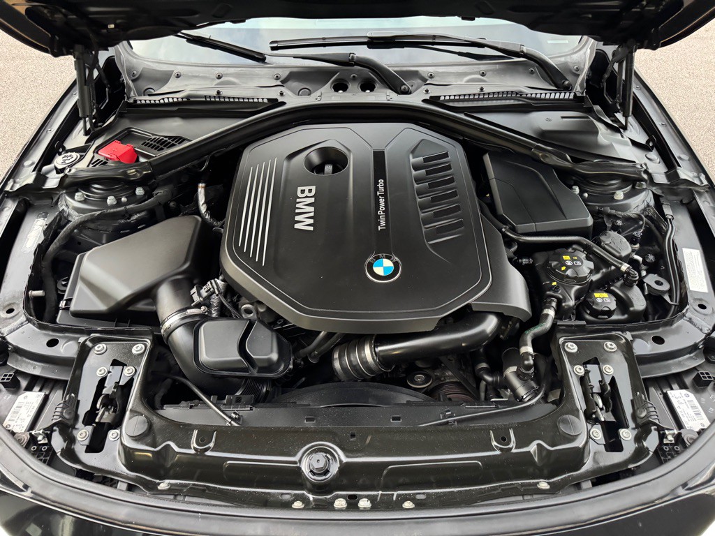 2016 BMW 3 Series Image 34