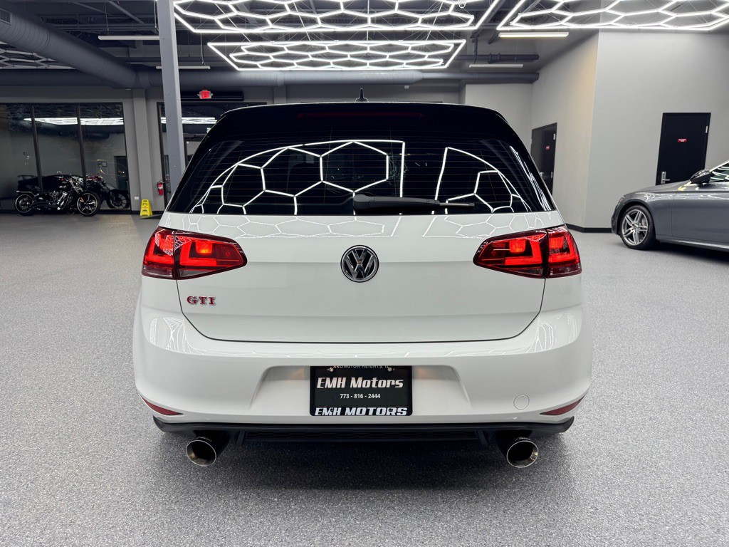 2017 Volkswagen GTI Image 12