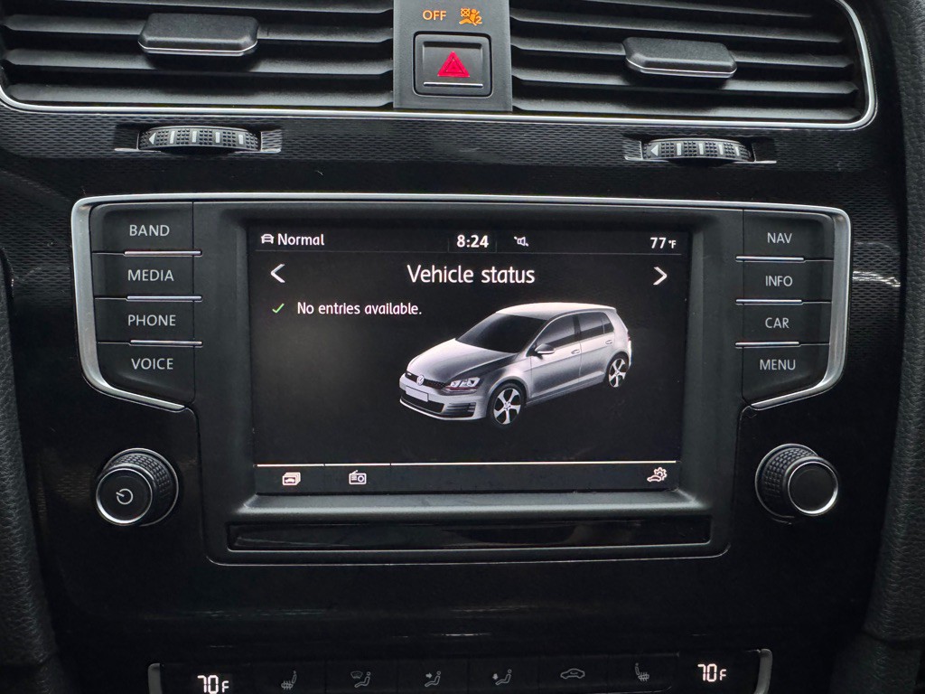 2017 Volkswagen GTI Image 33