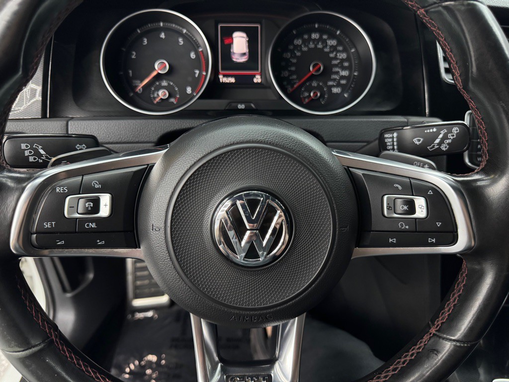 2017 Volkswagen GTI Image 37