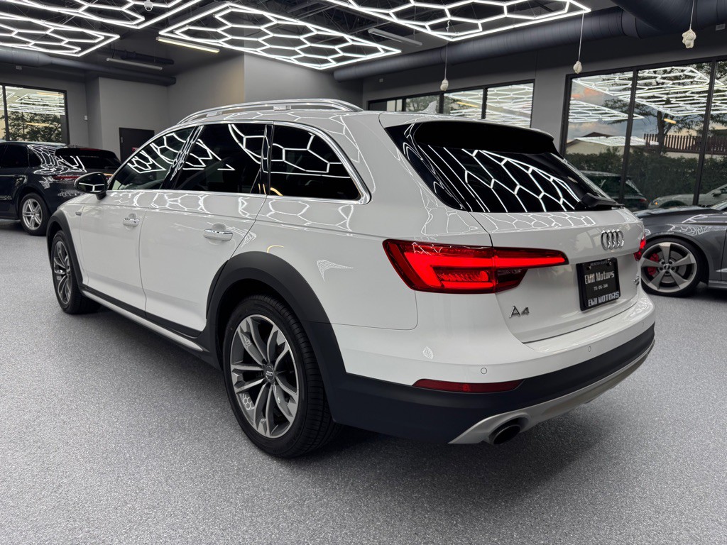 2017 Audi A4 Image 12