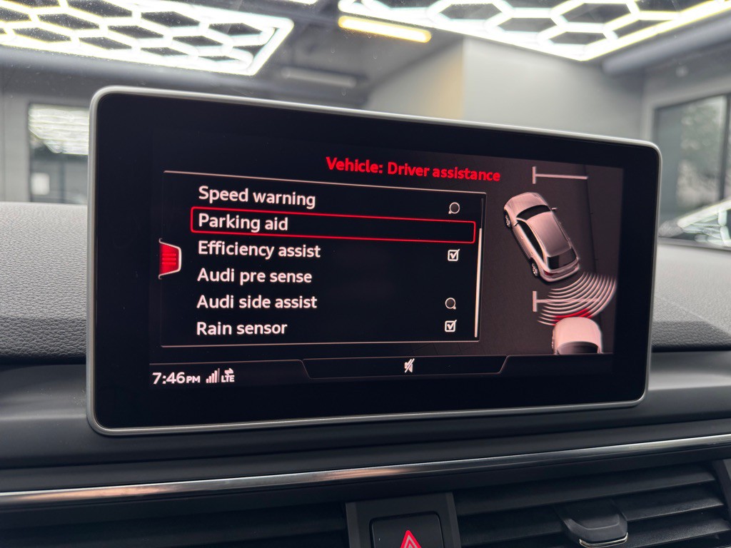 2017 Audi A4 Image 37