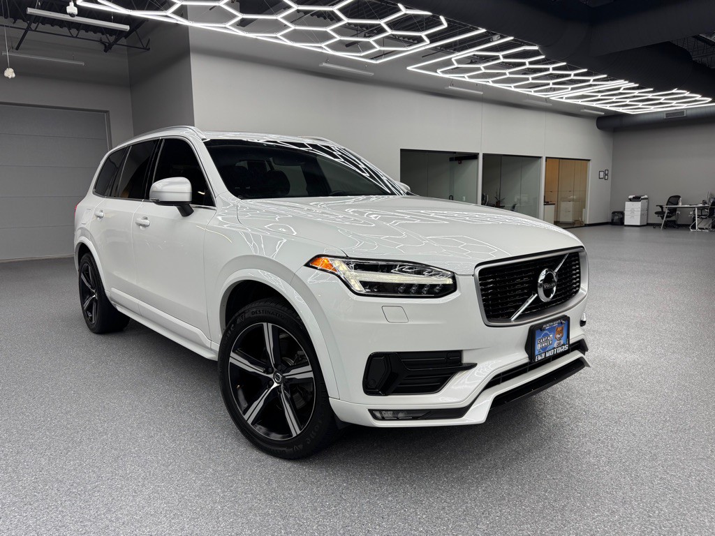 2016 Volvo XC90 Image 1