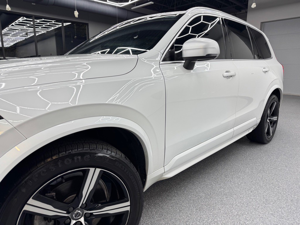 2016 Volvo XC90 Image 9