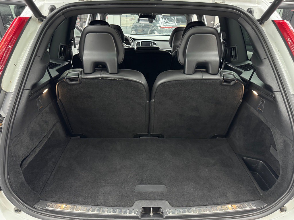 2016 Volvo XC90 Image 26