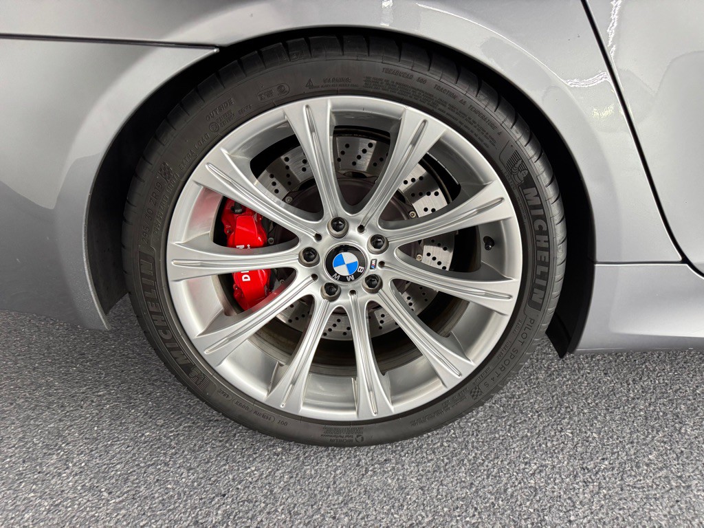 2006 BMW M5 Image 24