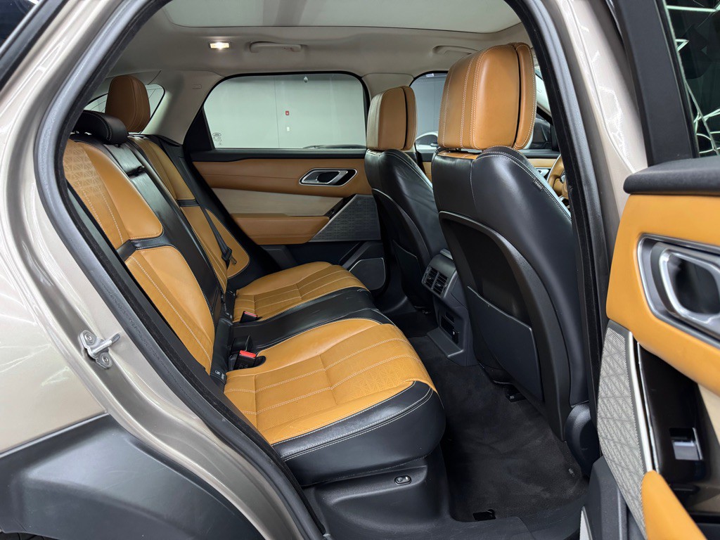 2018 Land Rover Range Rover Image 26