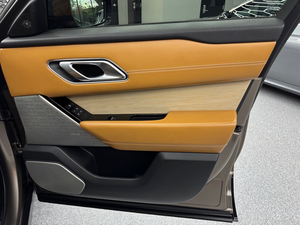 2018 Land Rover Range Rover Image 27