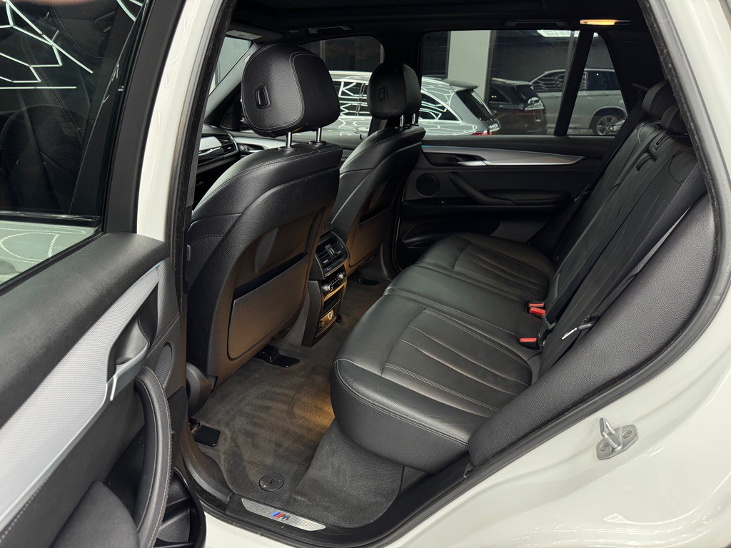 2017 BMW X5 Image 23