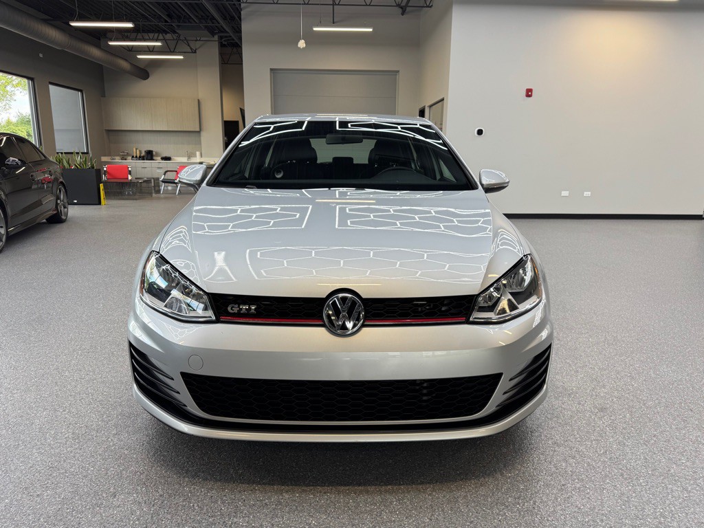 2015 Volkswagen GTI Image 3