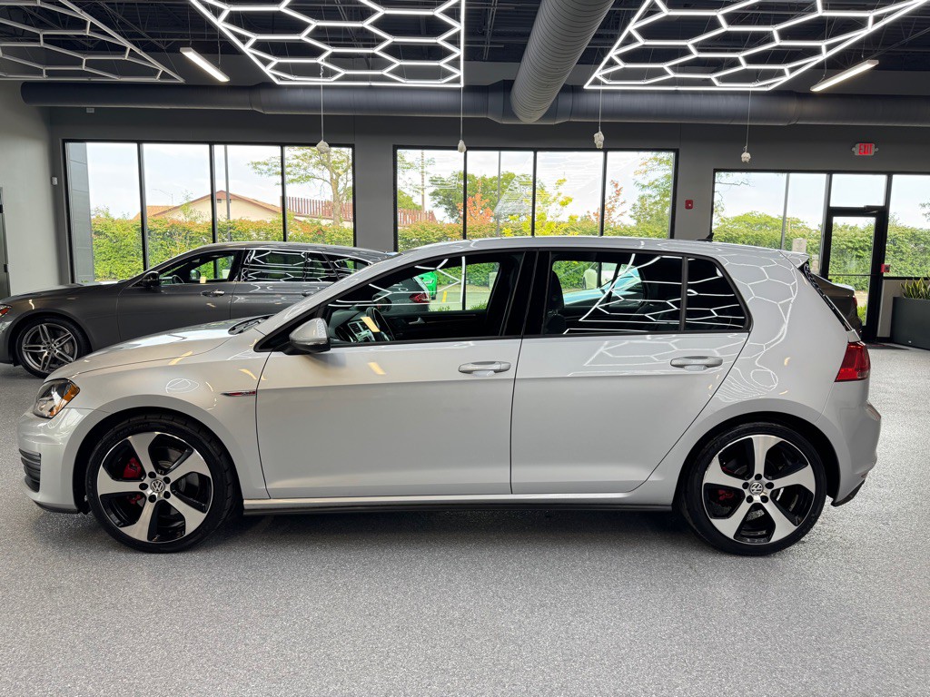 2015 Volkswagen GTI Image 7