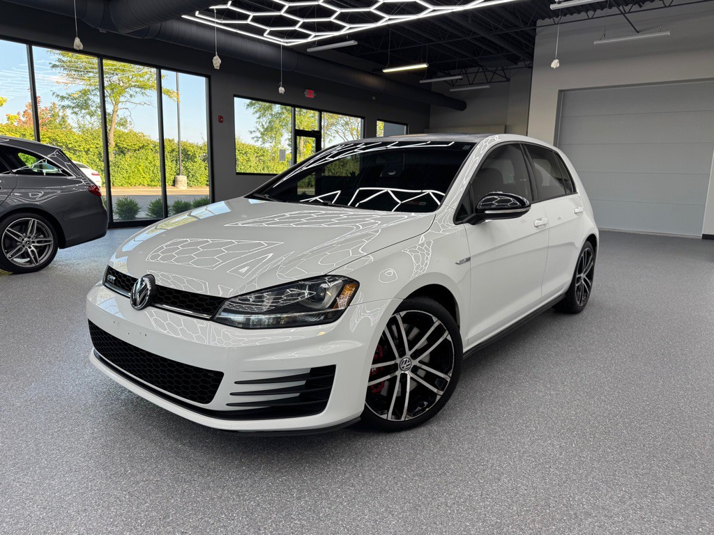 2017 Volkswagen GTI Image 5