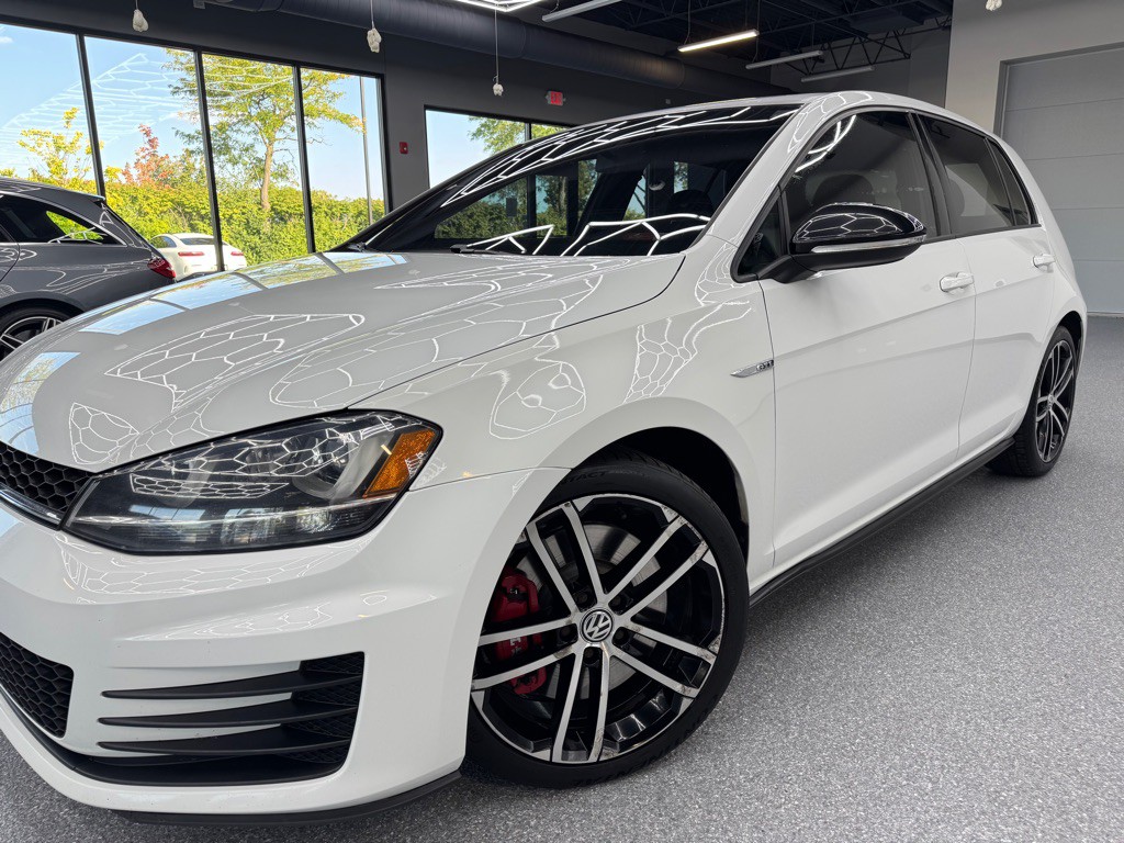 2017 Volkswagen GTI Image 6