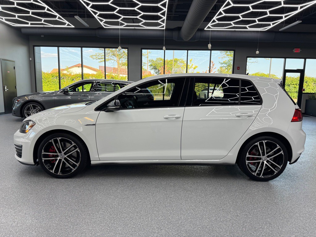 2017 Volkswagen GTI Image 7