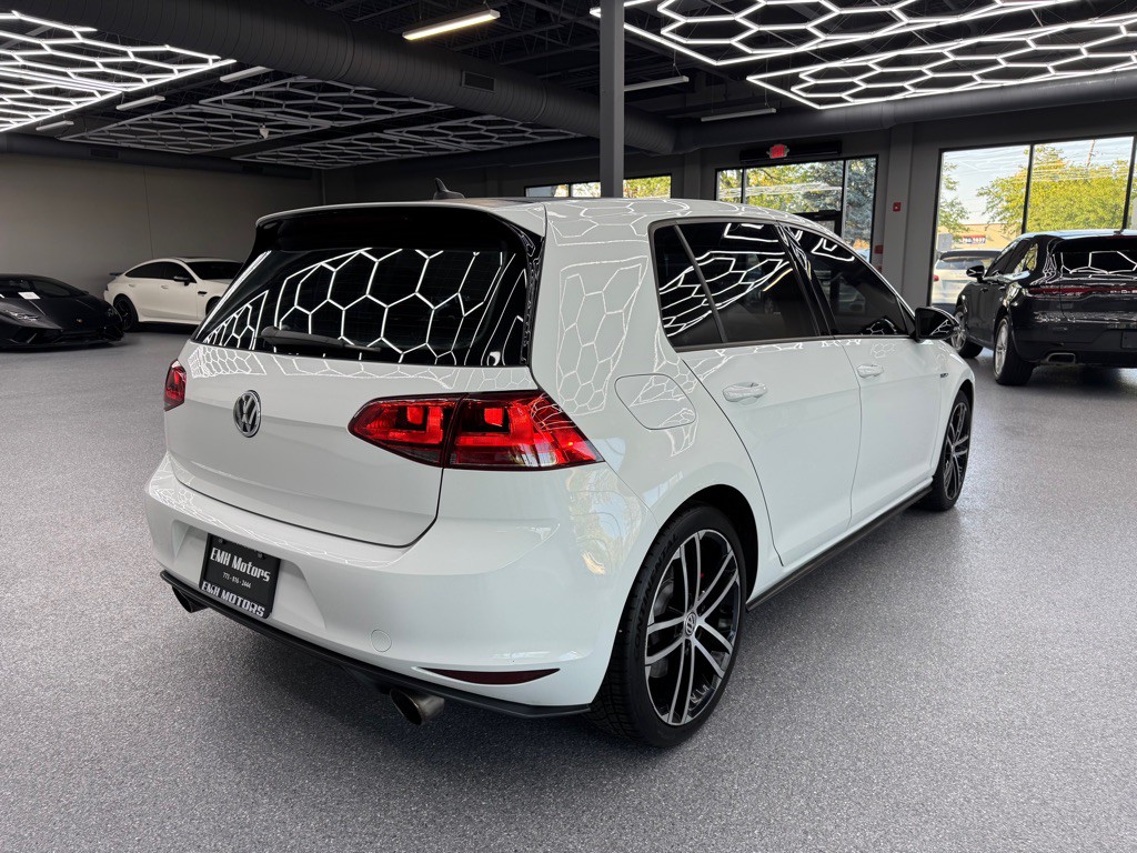2017 Volkswagen GTI Image 10