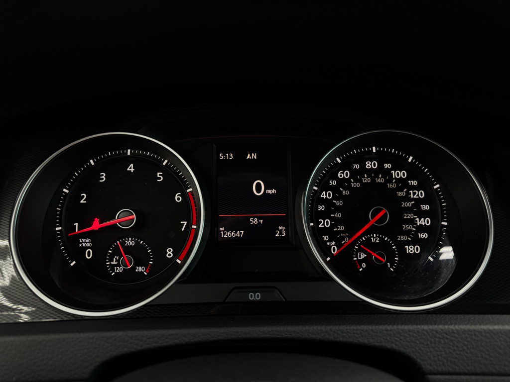 2017 Volkswagen GTI Image 30