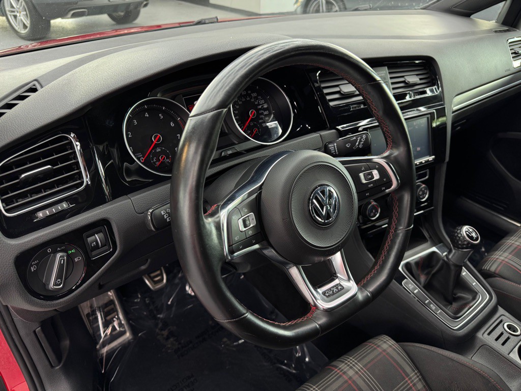 2021 Volkswagen GTI Image 16