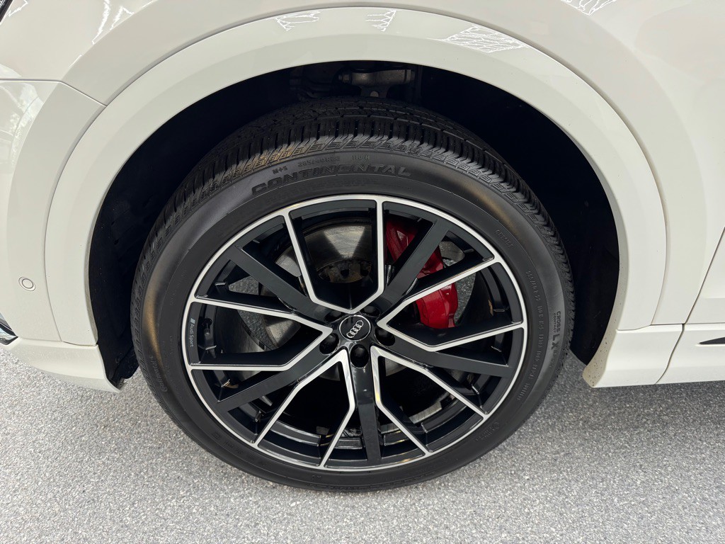 2019 Audi Q8 Image 21
