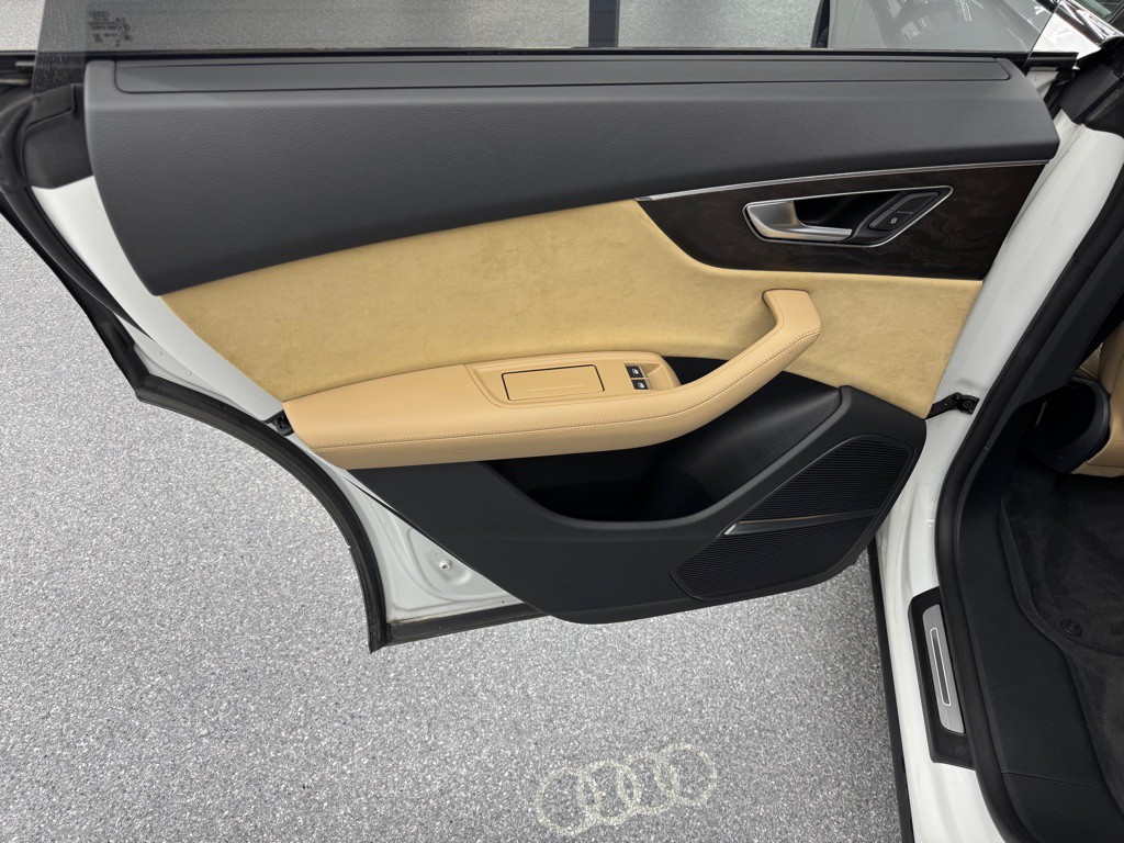 2019 Audi Q8 Image 29