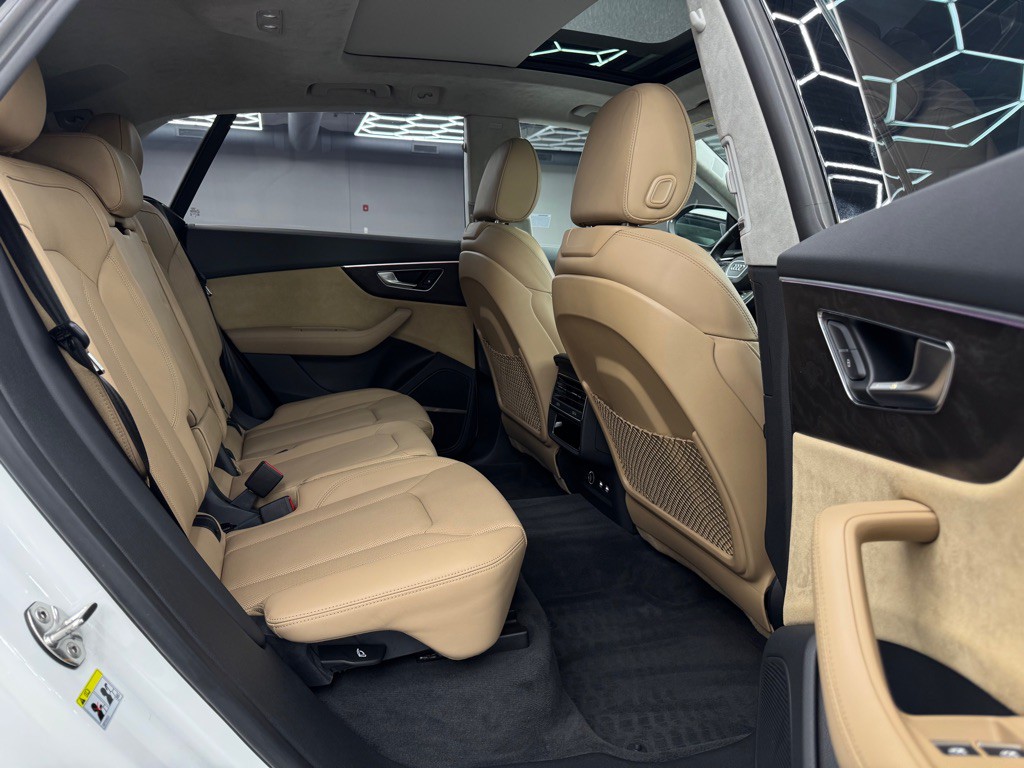 2019 Audi Q8 Image 34