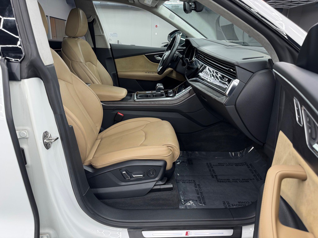 2019 Audi Q8 Image 37