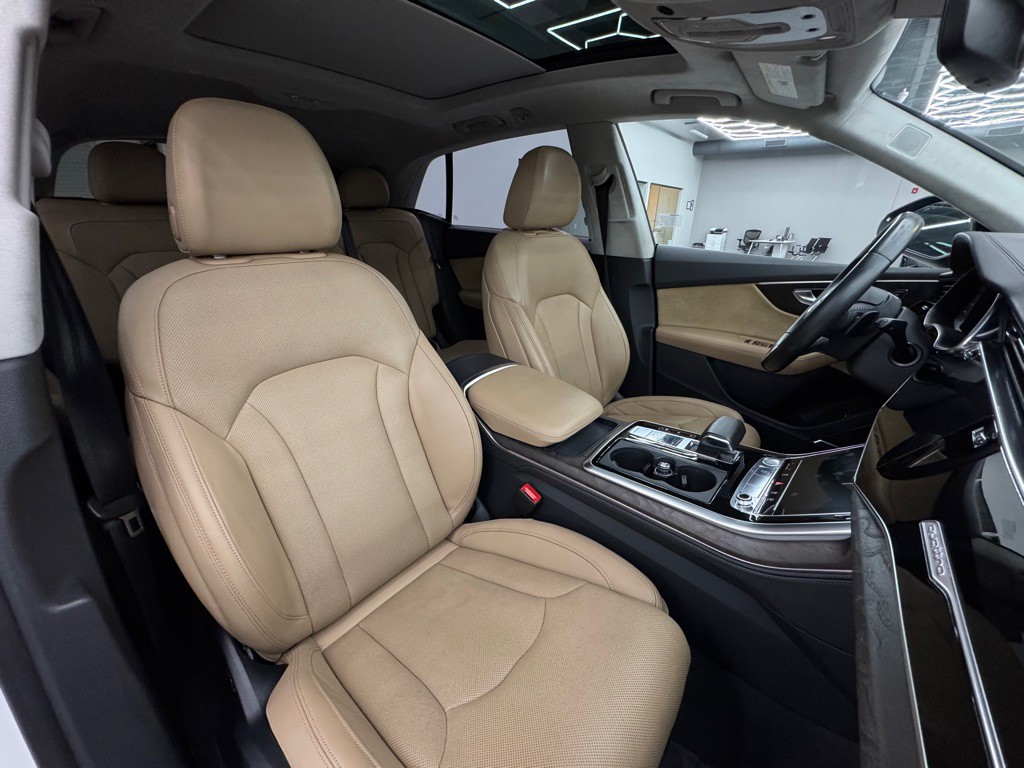 2019 Audi Q8 Image 38