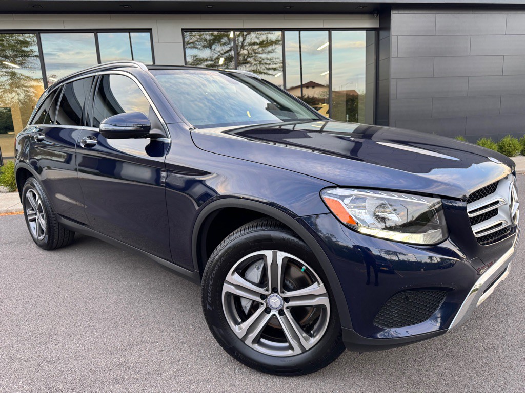 2016 Mercedes-Benz GLC-Class Image 2