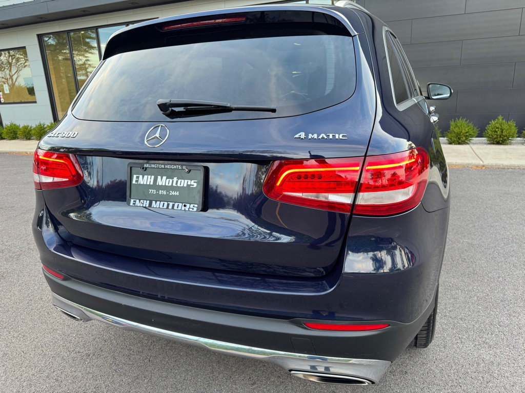 2016 Mercedes-Benz GLC-Class Image 10