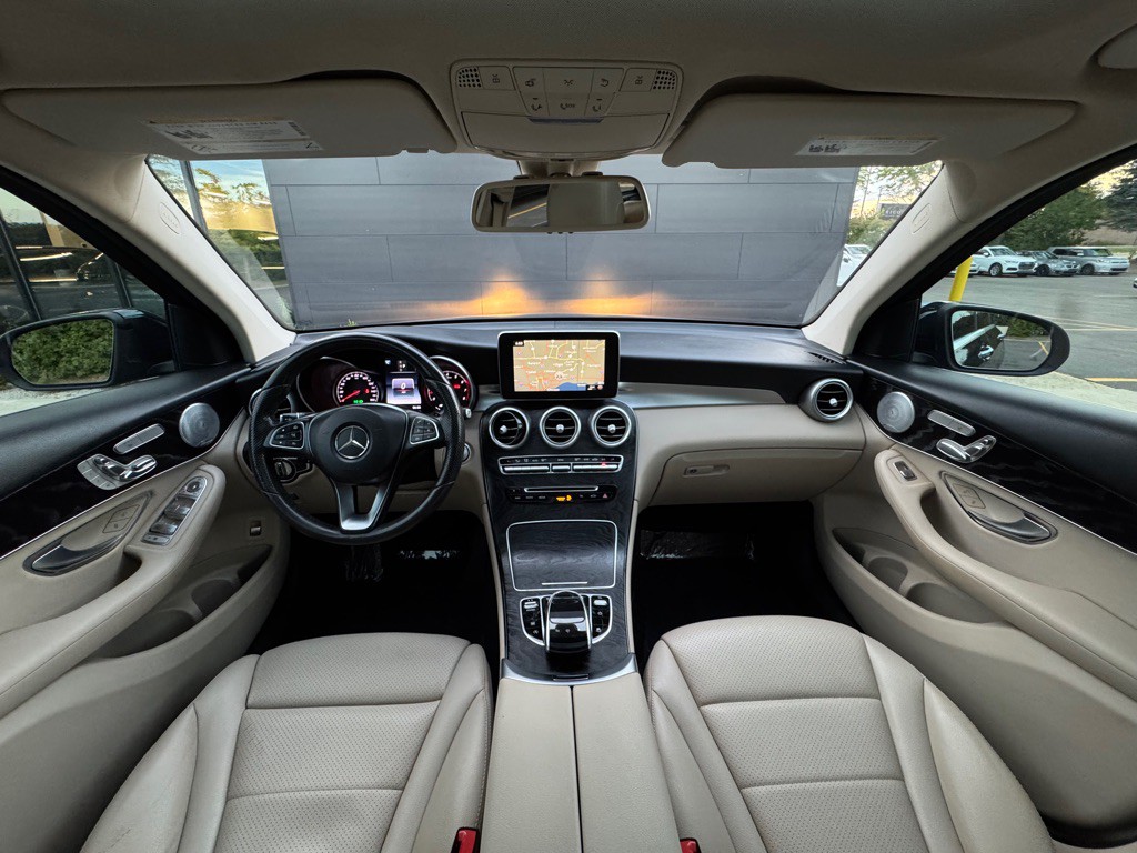 2016 Mercedes-Benz GLC-Class Image 27