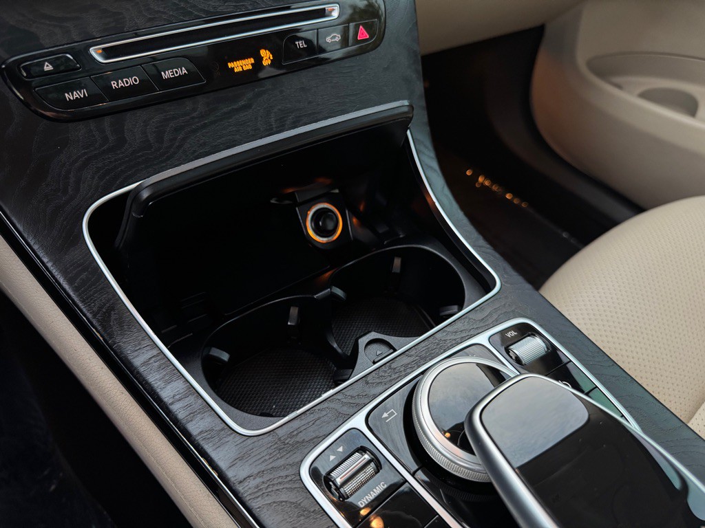 2016 Mercedes-Benz GLC-Class Image 33
