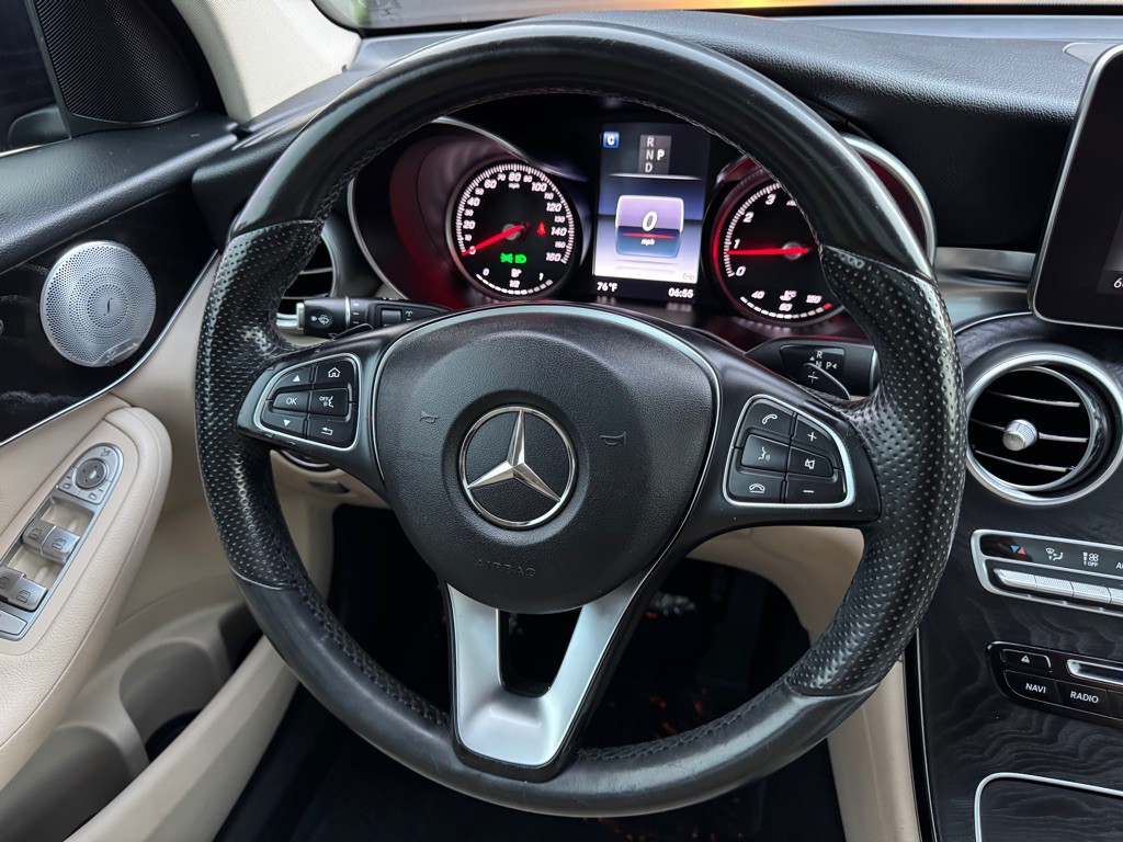 2016 Mercedes-Benz GLC-Class Image 34