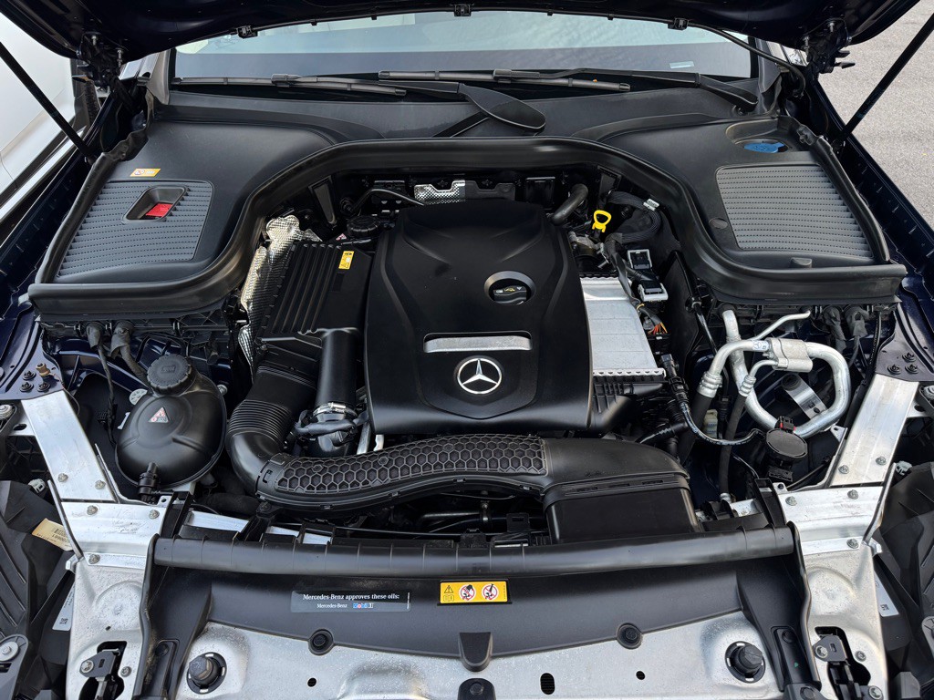 2016 Mercedes-Benz GLC-Class Image 36
