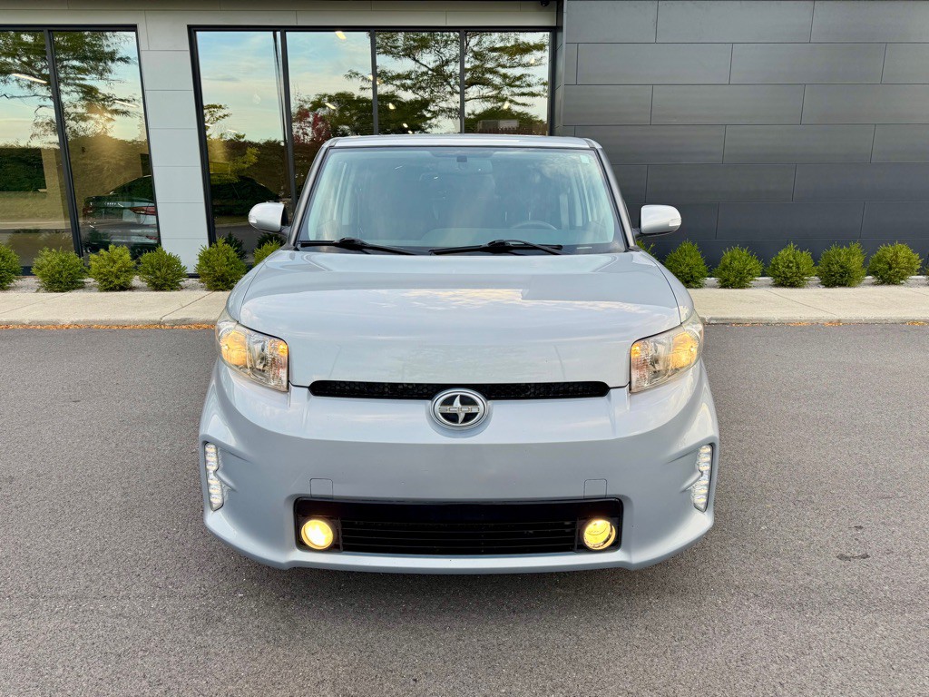 2013 Scion xB Image 3