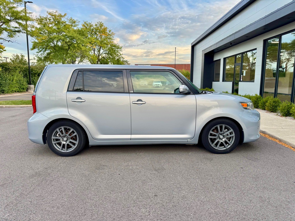 2013 Scion xB Image 12