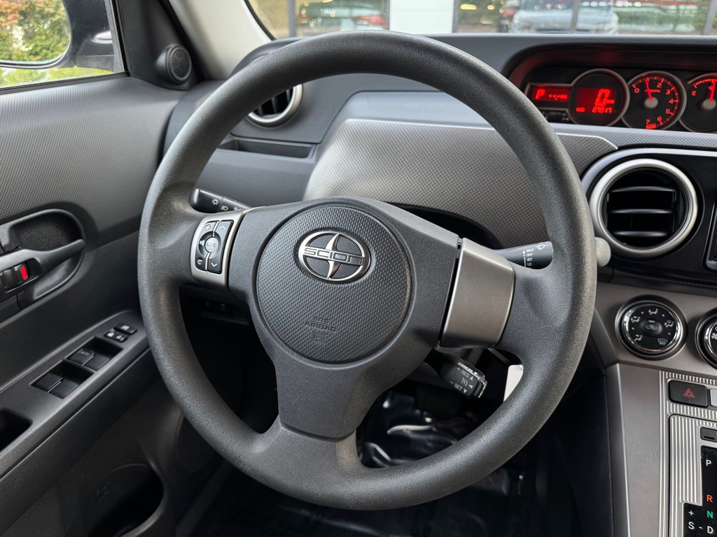 2013 Scion xB Image 25