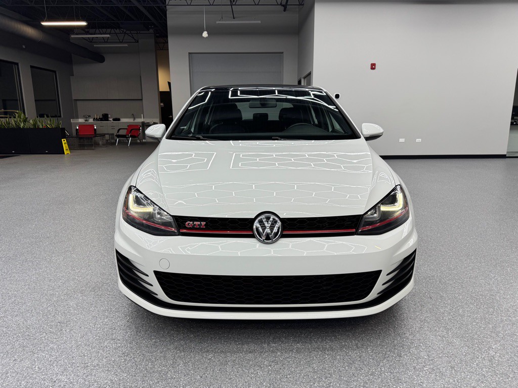 2016 Volkswagen GTI Image 4