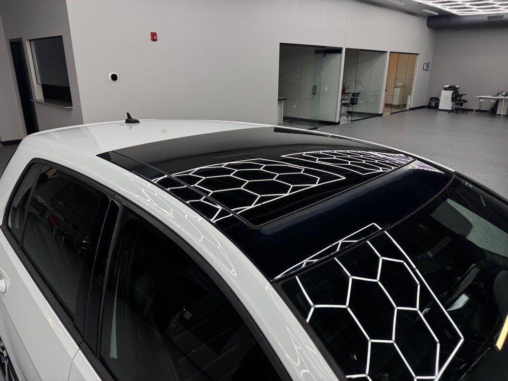 2016 Volkswagen GTI Image 14