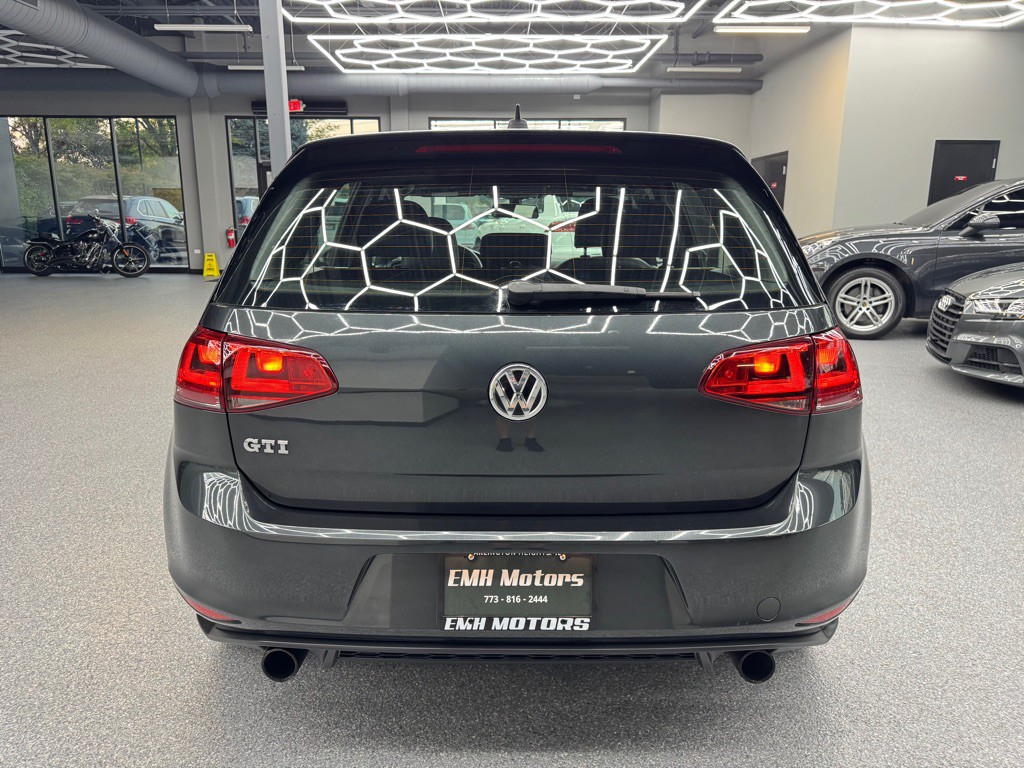 2016 Volkswagen GTI Image 12