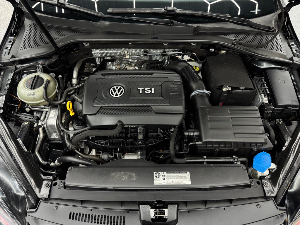 2016 Volkswagen GTI Image 37