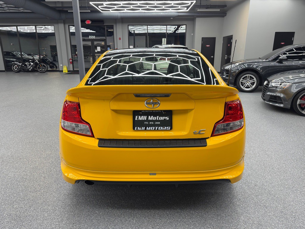 2012 Scion tC Image 9
