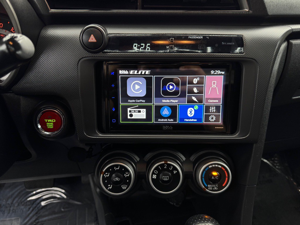 2012 Scion tC Image 21