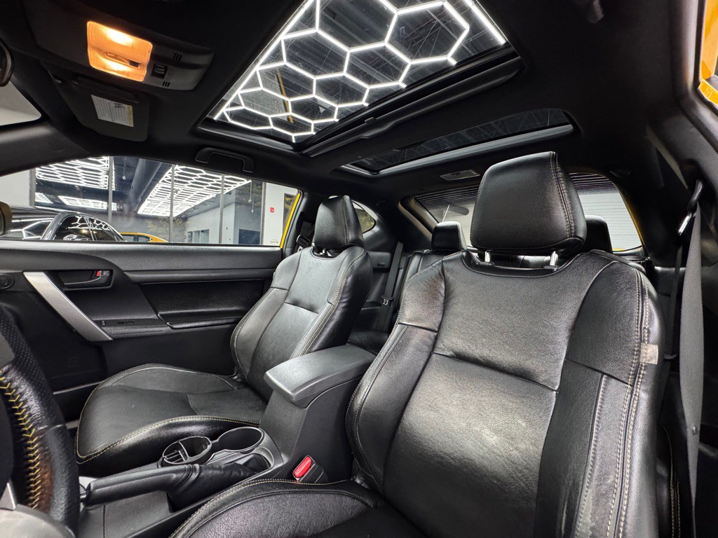 2012 Scion tC Image 24