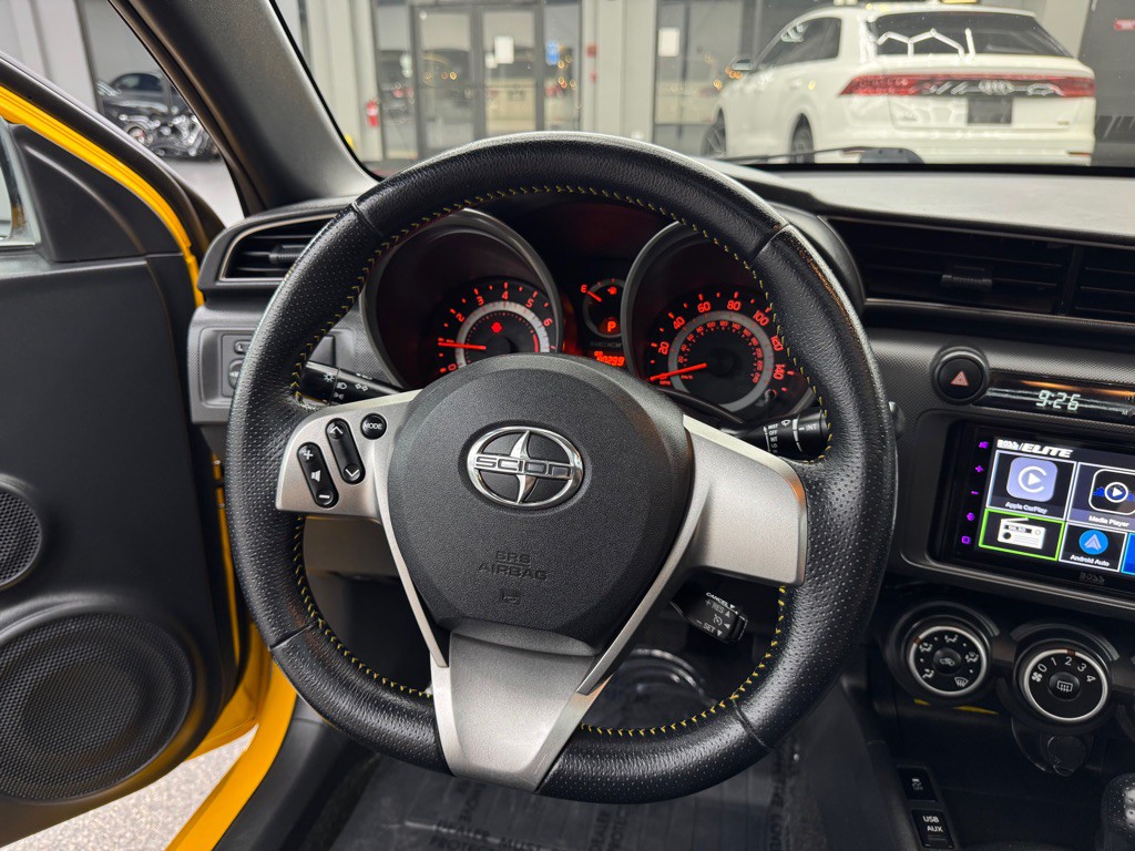 2012 Scion tC Image 25