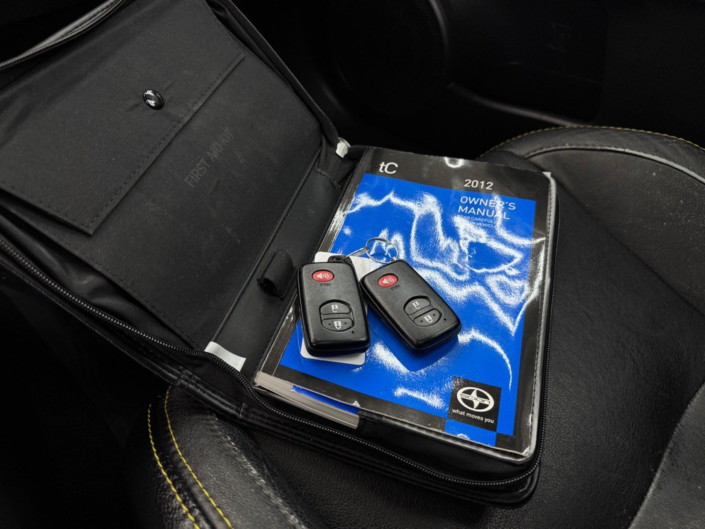 2012 Scion tC Image 27