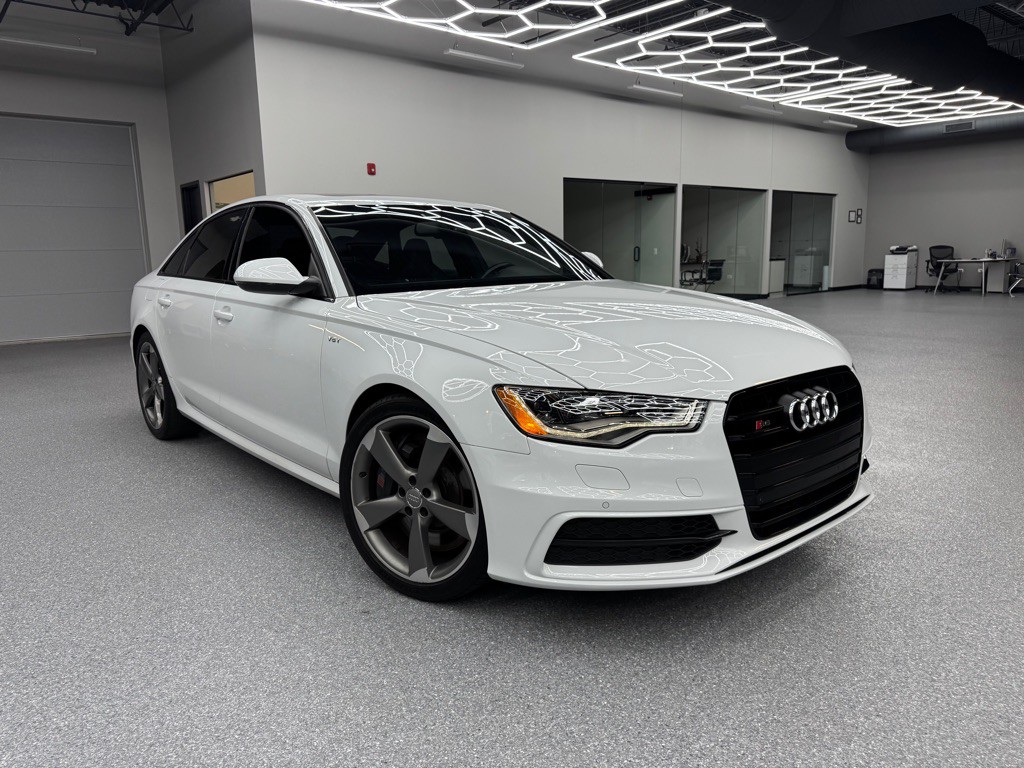 2014 Audi S6 Image 1