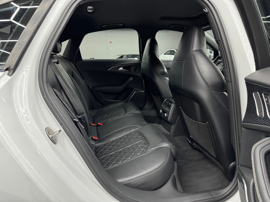 2014 Audi S6 Image 26