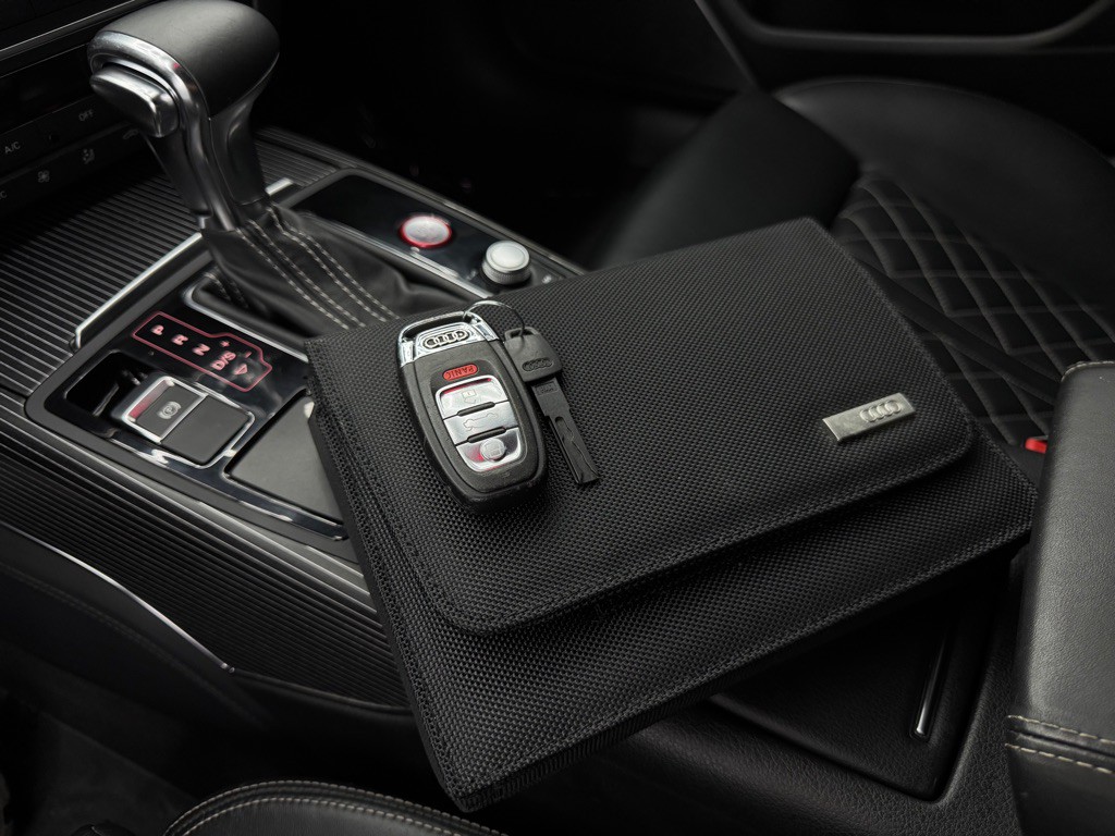 2014 Audi S6 Image 41